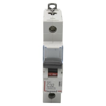 Legrand DX3 | Автоматичен прекъсвач | 1P, 32A, крива C, 6kA Legrand DX3 | Автоматичен прекъсвач | 1P, 32A, крива C, 6kA