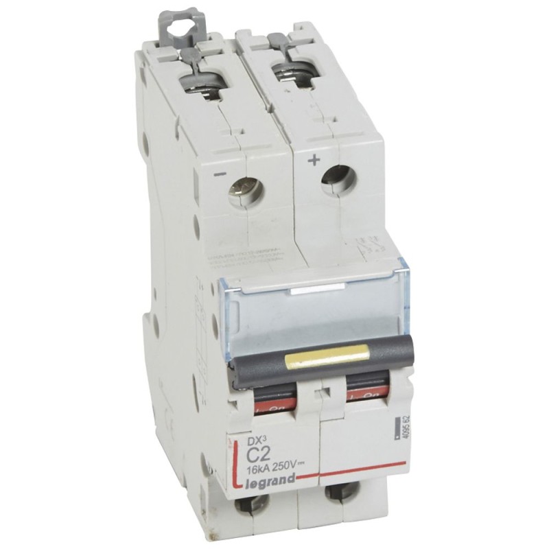 Legrand DX3 | DC автоматичен прекъсвач | 2P, 2A, крива C, 12–500V DC, 16kA Legrand DX3 | DC автоматичен прекъсвач | 2P, 2A, крива C, 12–500V DC, 16kA